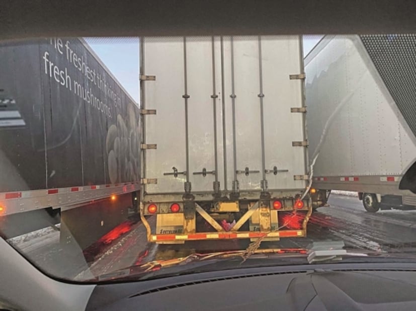 Nevada en EU deja varados a cientos más de 20 horas