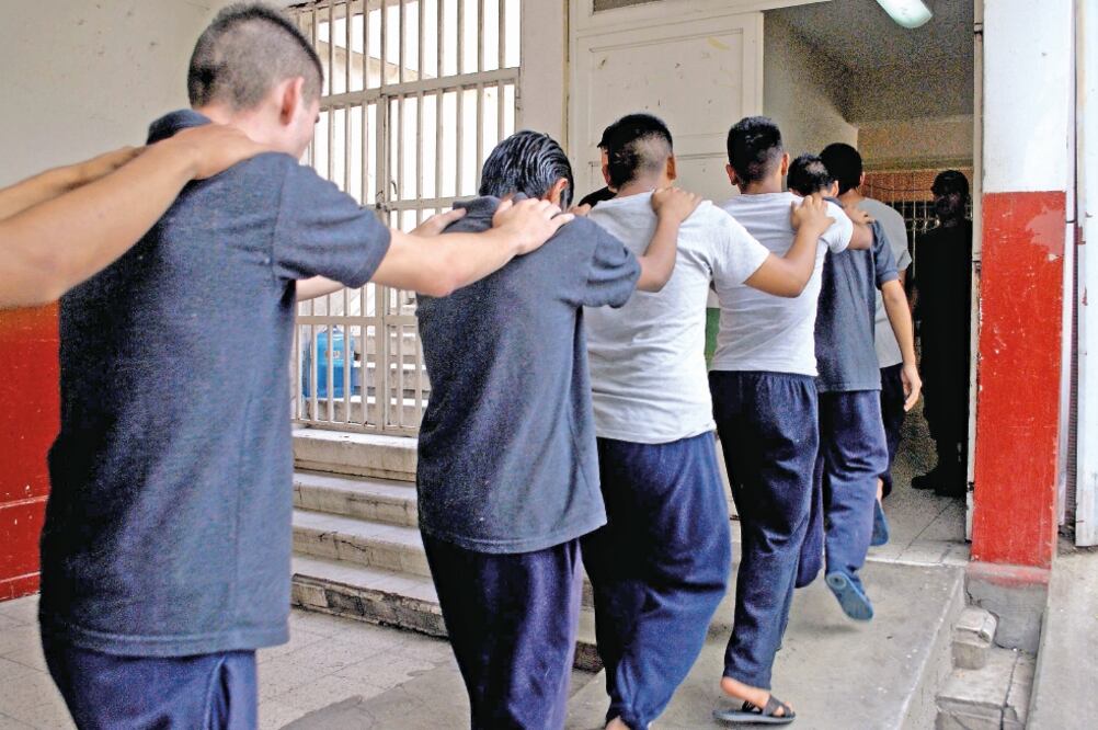 El año con la cifra más alta de menores procesados fue 2008; se detuvieron a 396 menores (ARCHIVO EL UNIVERSAL)