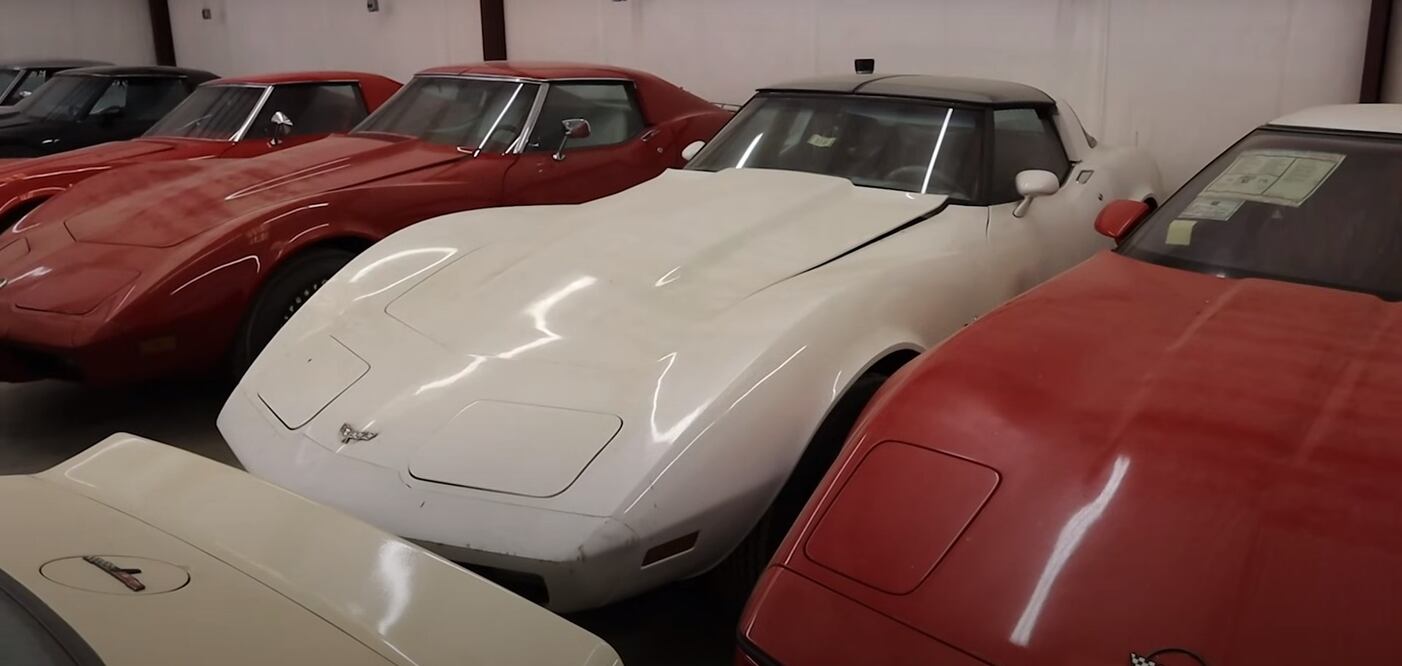 Este descubrimiento de autos clásicos resalta por el poco uso que tienen.