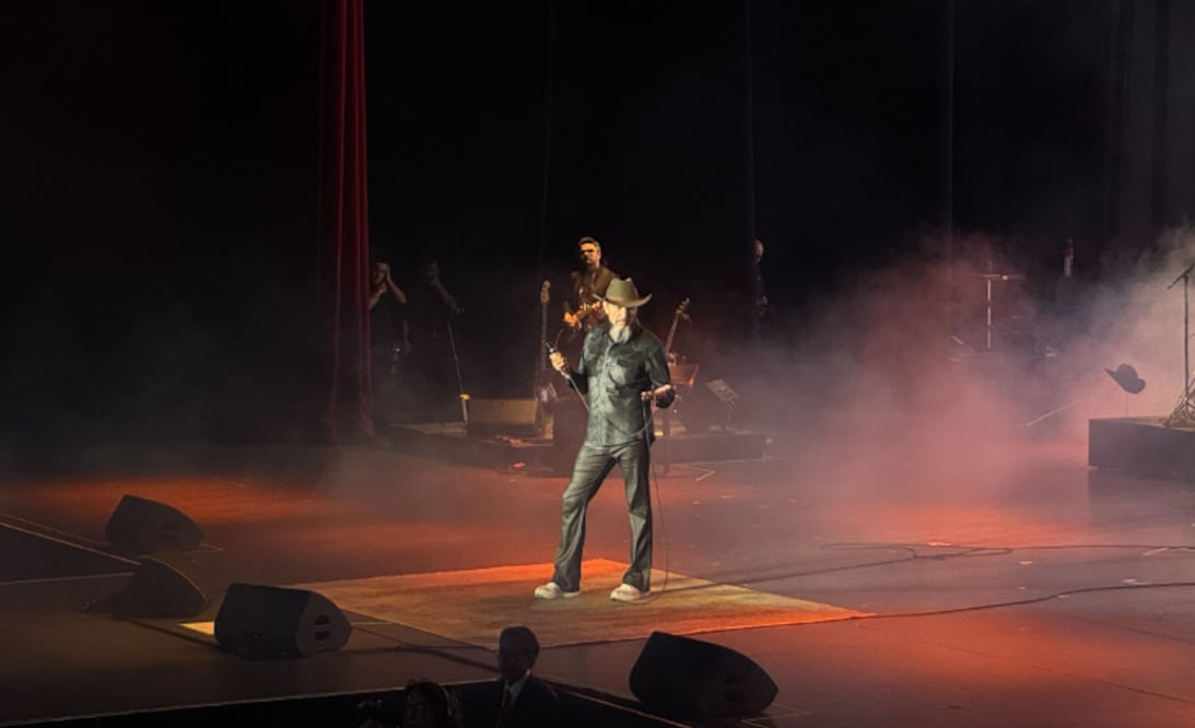 Reyli Barba se presentó este miércoles, 28 de mayo, en el Auditorio Nacional, como parte de su "A caballo Tour".
Foto: César González / EL UNIVERSAL