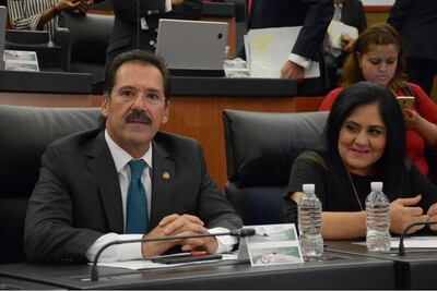 “Prefiero ser taquero que ratero”, responden a senador del PRI