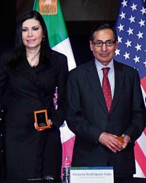 Acapulco o Washington, dilema de Banxico y SHCP