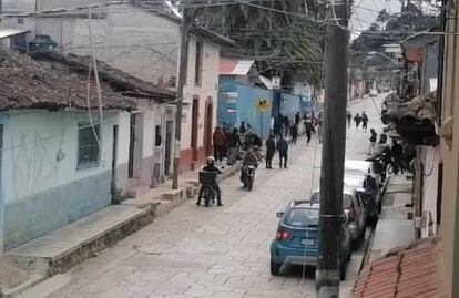 Pandilleros de origen tzotzil provocan enfrentamiento a balazos en San Cristóbal de las Casas VIDEO