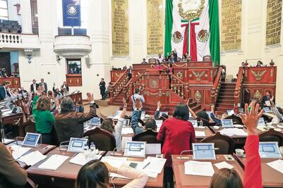 Aprueban licencias de Rubalcava y Chíguil