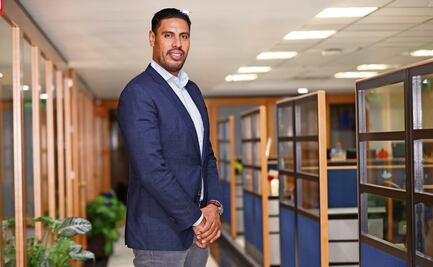 Gustavo Ayón sugiere a los jóvenes no copiar el basquetbol de los estadounidenses