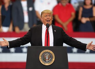 Trump afirma que si los demócratas le investigan, el "Gobierno se paralizará"