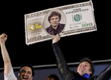 Blinken opina que la dolarización "depende de Argentina" y apoya su acuerdo con el FMI