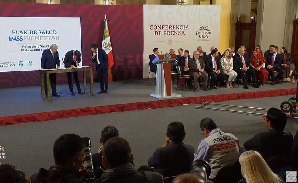 23 gobernadores y gobernadoras firman el acuerdo nacional para la federalización del sistema de salud para el bienestar. Foto: Captura