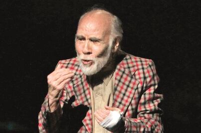 Aarón Hernán, un actor de pies a cabeza, desde el teatro hasta la televisión