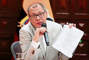 Meten tarjeta diplomática al México vs Inglaterra 