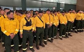 México refuerza ayuda a Canadá en combate a incendios forestales; envía equipo de 103 brigadistas a la Columbia Británica