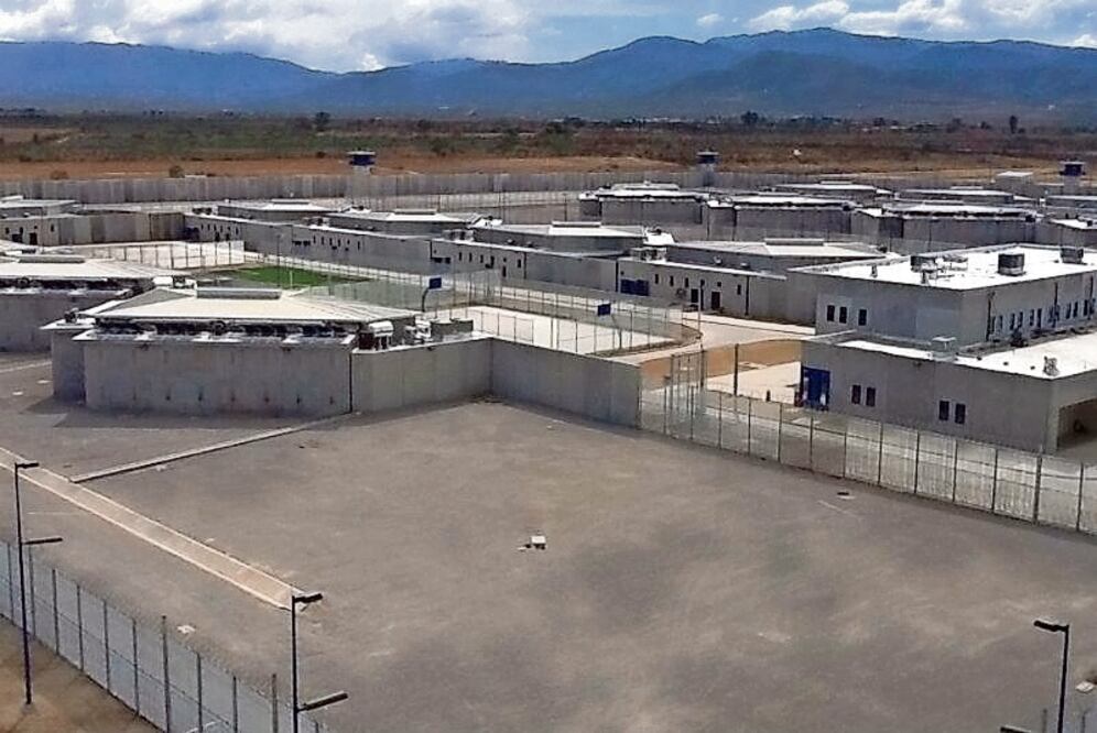 EN SEXENIO, SUMAN MIL 40 EXTRANJEROS DETENIDOS