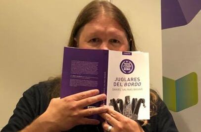 Escritor mexicano anima a presos a escribir para sacar "demonios"