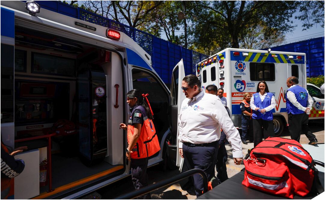 CIUDAD DE MÉXICO, 07ABRIL2025.- Luis Mendoza, alcalde de Benito Juárez, ofreció una conferencia de prensa para presentar vehículos y nuevos perfiles que estarán al frente la estrategia de seguridad Blindar BJ y de Protección Civil. FOTO: DIEGO SIMÓN SÁNCHEZ