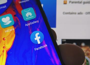 Facebook impide a Huawei preinstalar sus apps en sus teléfonos