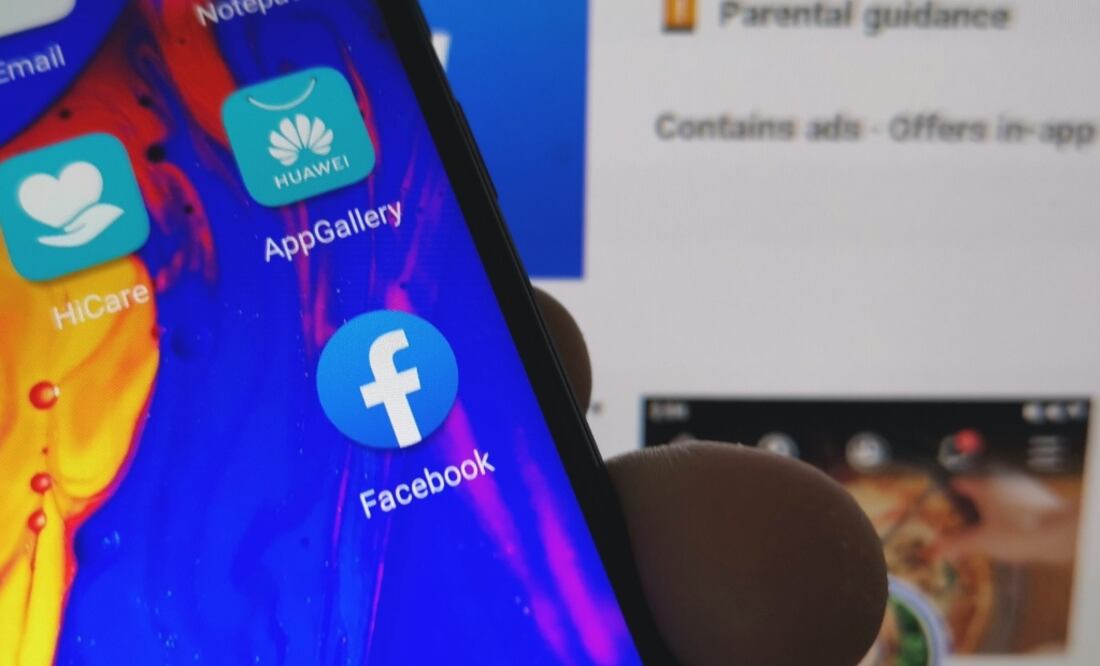 La red social precisó que ya no suministrará su software a Huawei para instalación en los teléfonos mientras examina las sanciones recientemente impuestas por Estados Unidos
