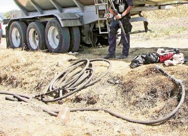 Juez multa a general acusado de huachicoleo