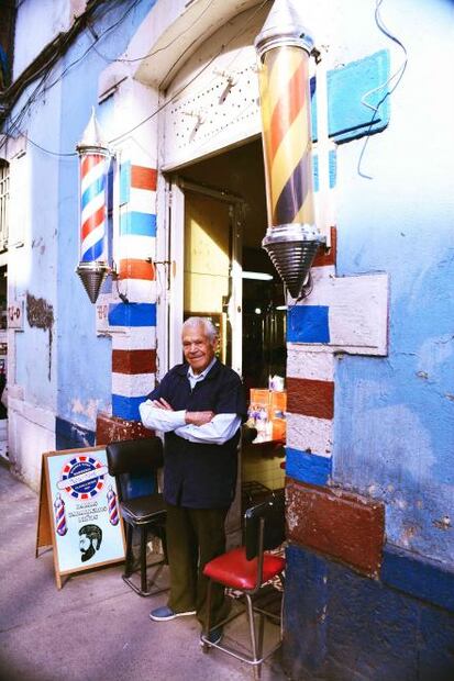 Barberos, oficio que mantiene su esencia