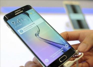 Éxito de Samsung en telefonía móvil llega a su fin