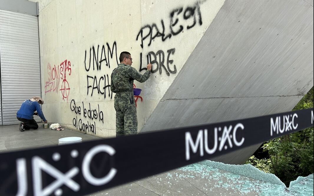 Trabajadores laboran en la reparación del Museo Universitario de Arte Contemporáneo en el Centro Cultural Universitario de la UNAM, el miércoles 23 de julio de 2025. Foto: Berenice Fregoso/EL UNIVERSAL