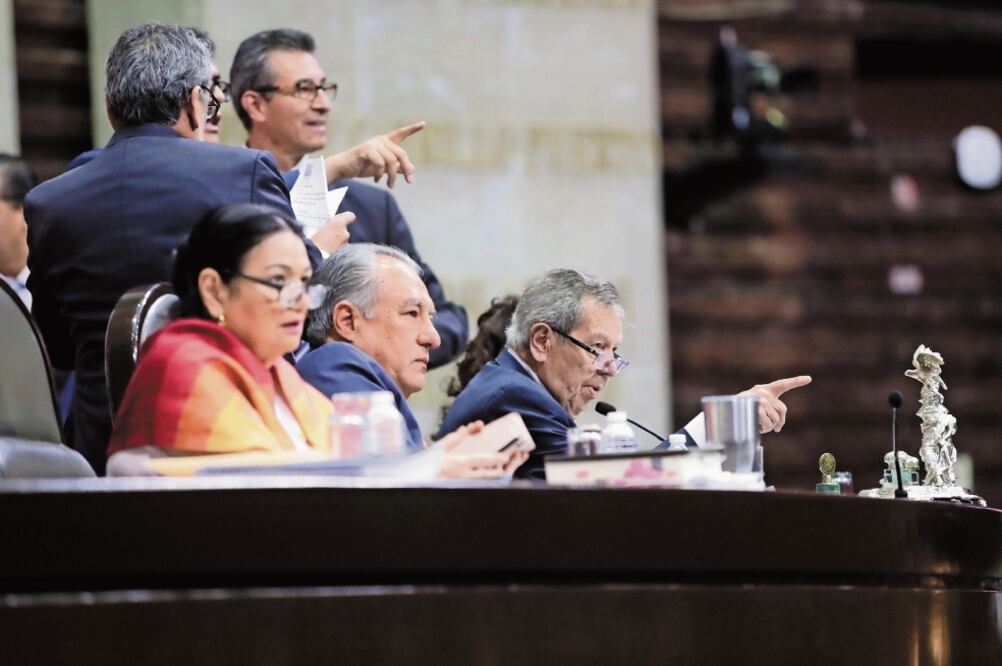 Hay nuevos delitos graves. El presidente de la Mesa Directiva, Porfirio Muñoz Ledo, declaró la constitucionalidad de la reforma al artículo 19, con la que se amplía el catálogo de delitos. Foto: IVÁN STEPHENS EL UNIVERSAL