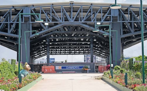 Se queda Jardín Flotante hasta el Metro Chabacano