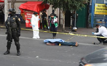 Abaten a presunto ladrón tras asaltar con un cuchillo puesto de mariscos en Iztapalapa