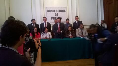 Aleida Alavez renuncia al PRD; se incorpora a Morena