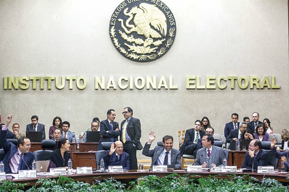 En las elecciones federales y locales de 2015 no se aplicó la nulidad por rebase de topes de campaña, debido a los cortos plazos de fiscalización, aseguran (ARCHIVO EL UNIVERSAL)