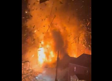 Policía de EU investiga explosión de una casa en Arlington durante un cateo