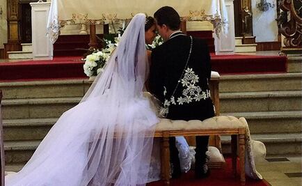 "El amor sí existe", dice Anahí sobre su esposo