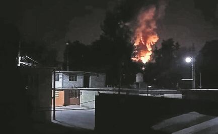 Se registra incendio en bodega de huachicol 