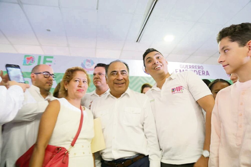 Prioridad. El gobernador de Guerrero, Héctor Astudillo, indicó que uno de los derechos de los niños es la educación.