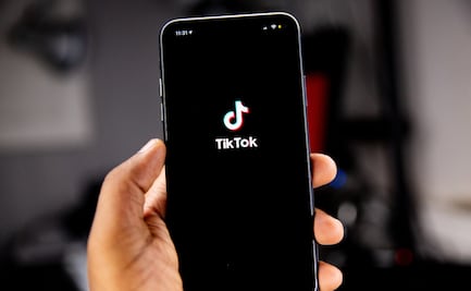TikTok: Mujer contó que una amiga se metió a su cuarto en un momento privado de pareja