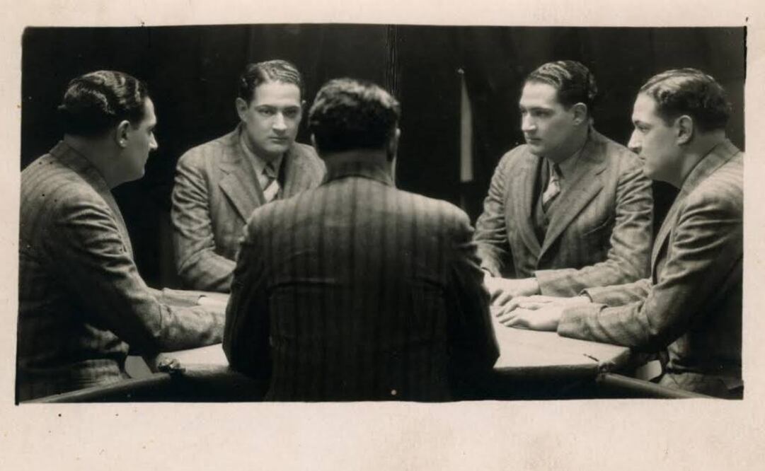 En la exposición "Archivo Salvador Novo. Imagen pública, retratos privados" por primera vez se exhiben las fotografías, ambrotipos, cartas, documentos oficiales y objetos de una de las figuras intelectuales más importantes del siglo XX.