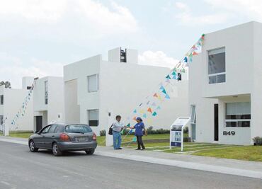 CDMX revisará contratos de reconstrucción, asegura Damnificados Unidos