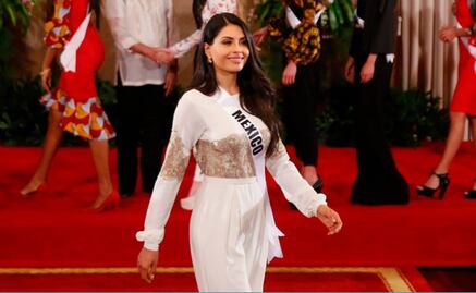 Kristal Silva, de México, sigue adelante en Miss Universo