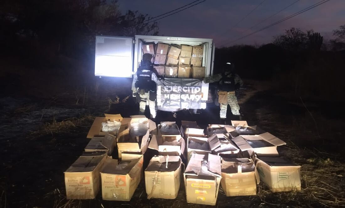 Incautan camión con mil 400 kilos de metanfetamina en Culiacán; continúan operativos en la zona. Foto: Especial