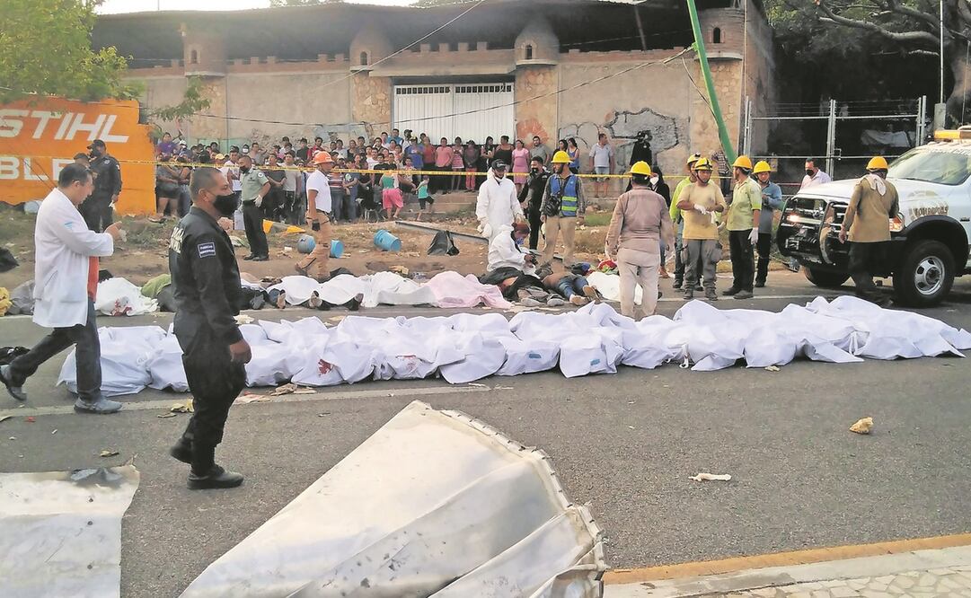 El pasado 9 de diciembre, en Tuxtla Gutiérrez, Chiapas, 56 migrantes murieron tras volcarse el tráiler en el que viajaban. Foto: ARCHIVO EL UNIVERSAL