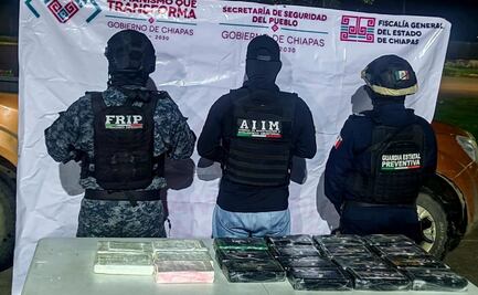 Aseguran camioneta con 20 kilos de droga; realizan operativo en camino rural de Chiapas cerca de Guatemala