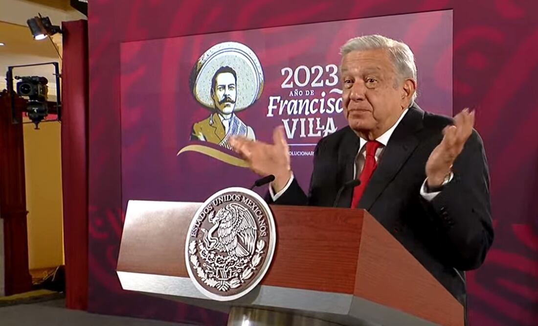 El presidente Andrés Manuel López Obrador mantiene en la incógnita si será este miércoles o mañana jueves cuando entregue “el bastón de mando” al próximo coordinador o coordinadora nacional en defensa del Movimiento de Transformación. Foto: especial