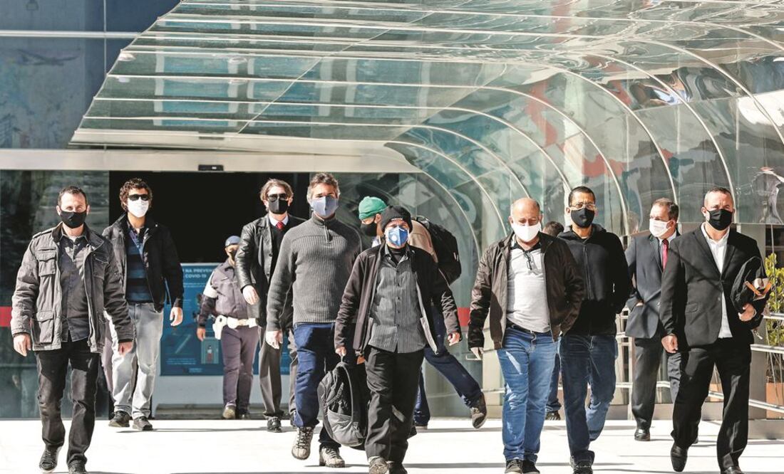 La Policía Federal de Brasil allanó ayervarios domicilios en el marco de unainvestigación sobre divulgación de fakenews contra el Tribunal Supremo. SEBASTIAO MOREIRA. EFE