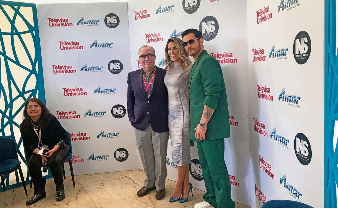 El productor Ignacio Sada, y los actores Eva Cedeño y David Zepeda. Foto: Armando Pereda / EL UNIVERSAL