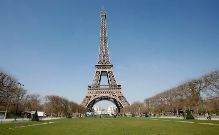 La Torre Eiffel cerrada por conflicto laboral