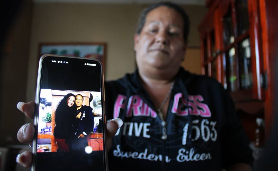 Martha María Huerta cuenta que no tendrá paz hasta que saque a Sergio del fondo de la mina y le pueda dar cristiana sepultura al lado de su madre.Foto:Francisco Rodriguez/EL UNIVERSAL