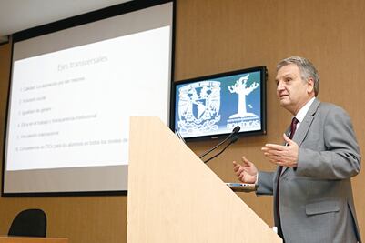 Laclette propone generar ahorro en la Universidad