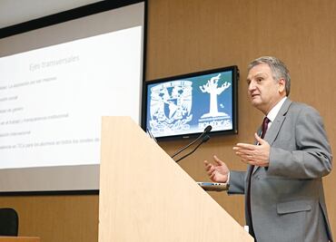 Laclette propone generar ahorro en la Universidad