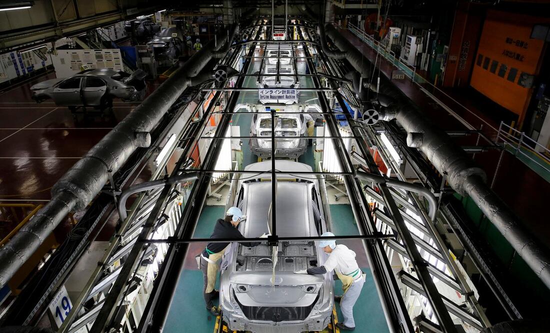 Ventas de autos en China caen 80 por ciento en febrero