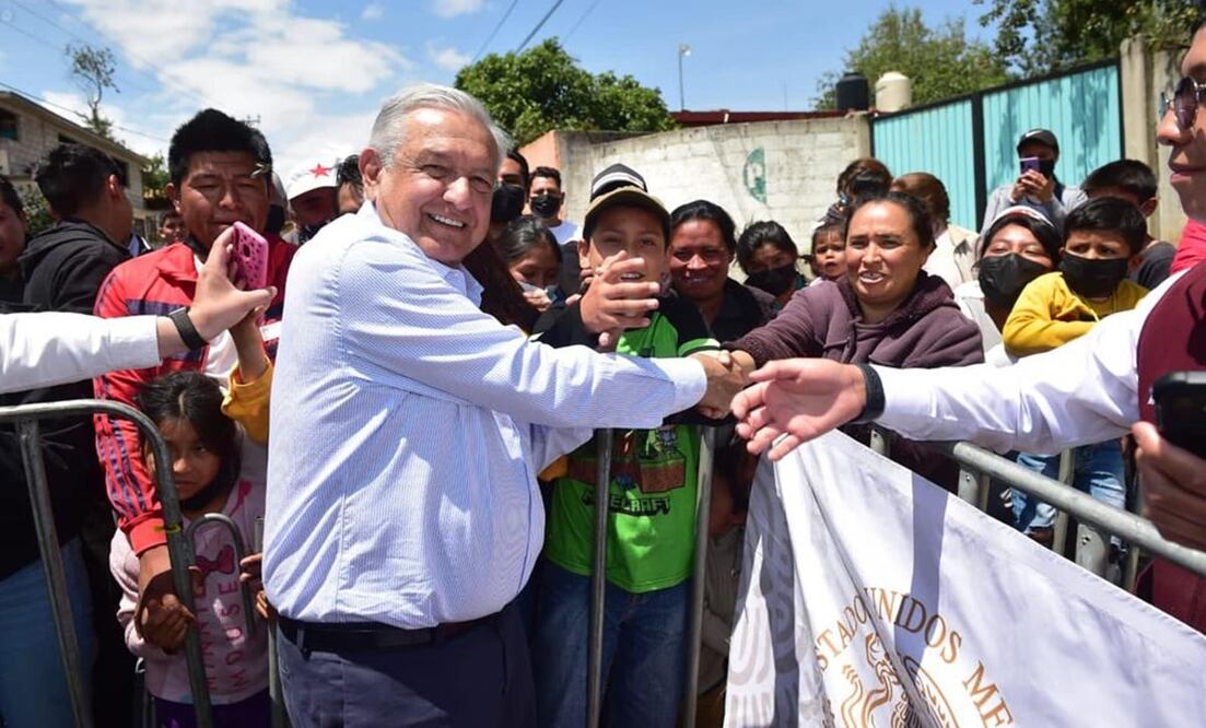 Pobladores del municipio de Morelos le pidieron al presidente López Obrador que se quede otro periodo más en la Presidencia. Foto: especial