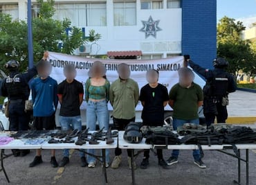 Capturan a 10 personas en Sinaloa; aseguran armas, artefactos explosivos y equipo táctico